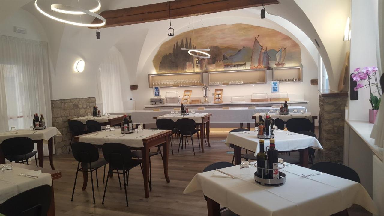Hotel Pace Brenzone sul Garda Exterior photo