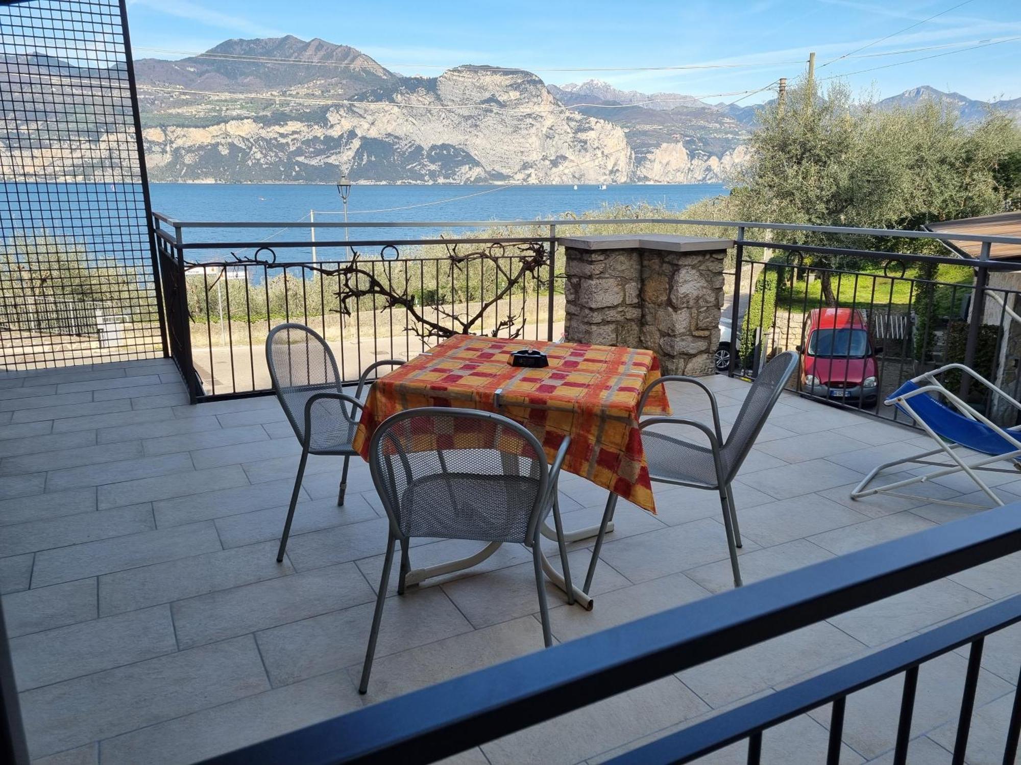Hotel Pace Brenzone sul Garda Exterior photo