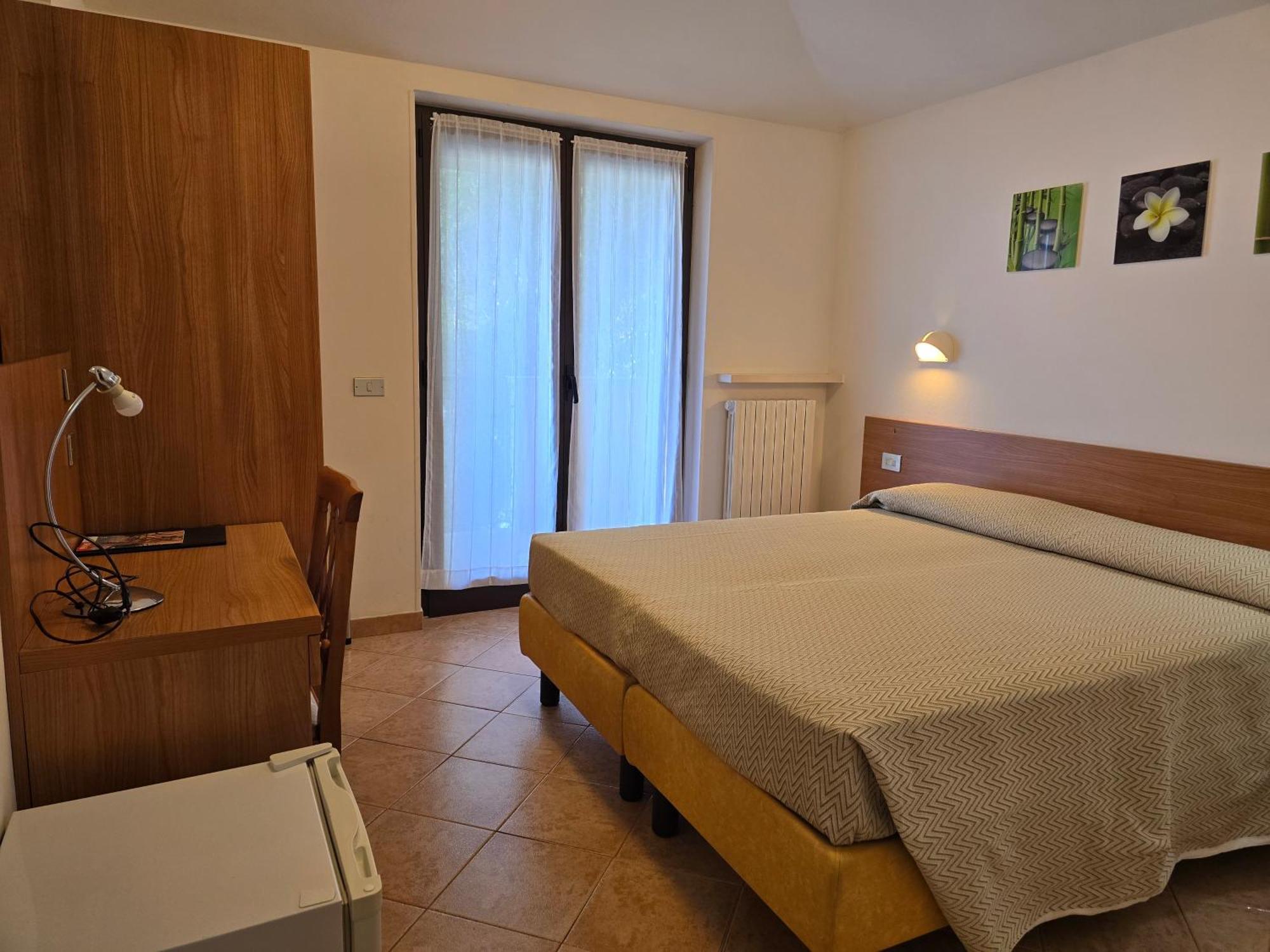 Hotel Pace Brenzone sul Garda Exterior photo