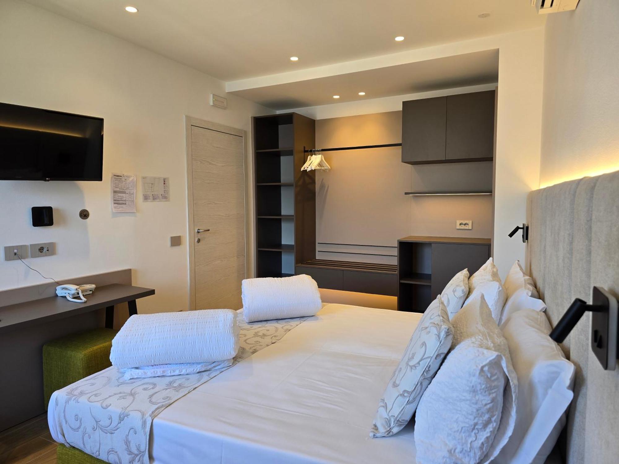 Hotel Pace Brenzone sul Garda Exterior photo